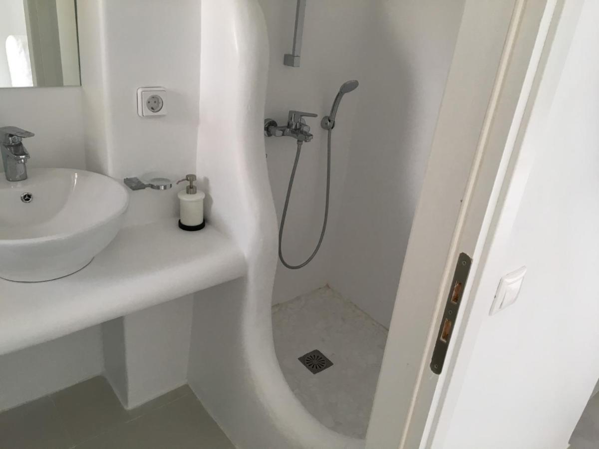 Rineia Complex By Live&travel Appartement